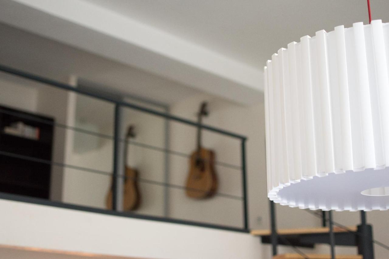 Divonne - Loft Cosy Avec Jardin Partage Apartment Arles Luaran gambar